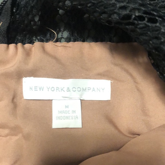 Classy nude and black lace dress - Picture 8 of 8